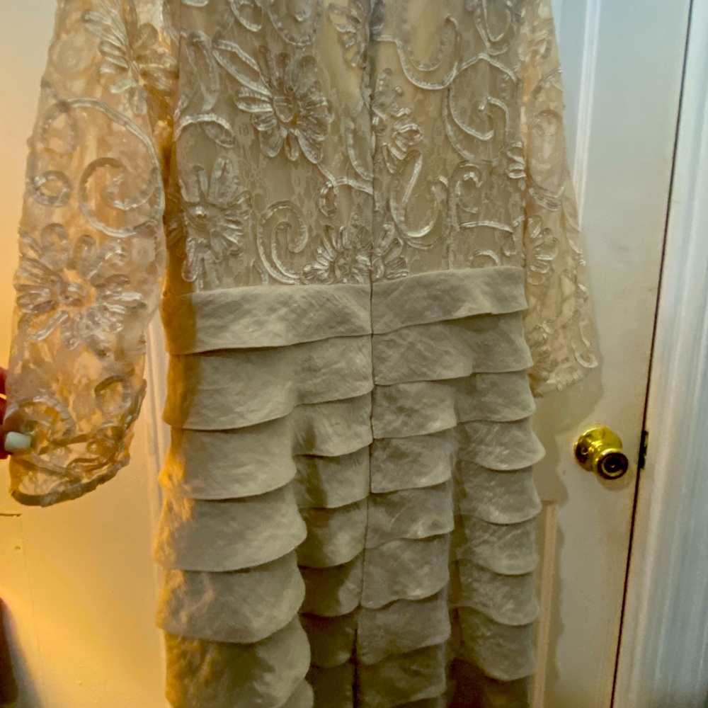 Dress color champagne